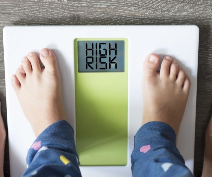 Obezita je stav charakterizovaný nadmerným hromadením tuku v tele. Je to chronické ochorenie, ktoré môže mať závažné dôsledky pre zdravie.