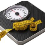 Môžete mať normálne BMI… a napriek tomu zvýšené zdravotné riziko. Dôvod je jednoduchý: tuk na bruchu, ktorý bežná váha ani BMI neodhalia.